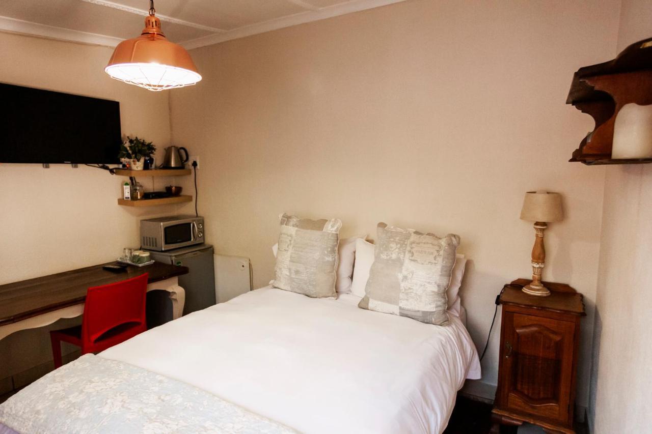 Town And Country Mpumalanga Hotel มิดเดิลเบิร์ก ภายนอก รูปภาพ